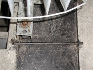 крепление трансформатора к цементной стяжке